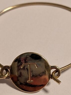 Gold Initial 'T' Round Bangle Bracelet